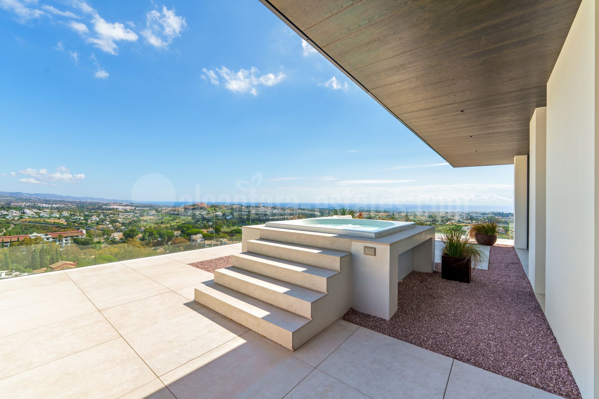 Villa in El Herrojo, Benahavis