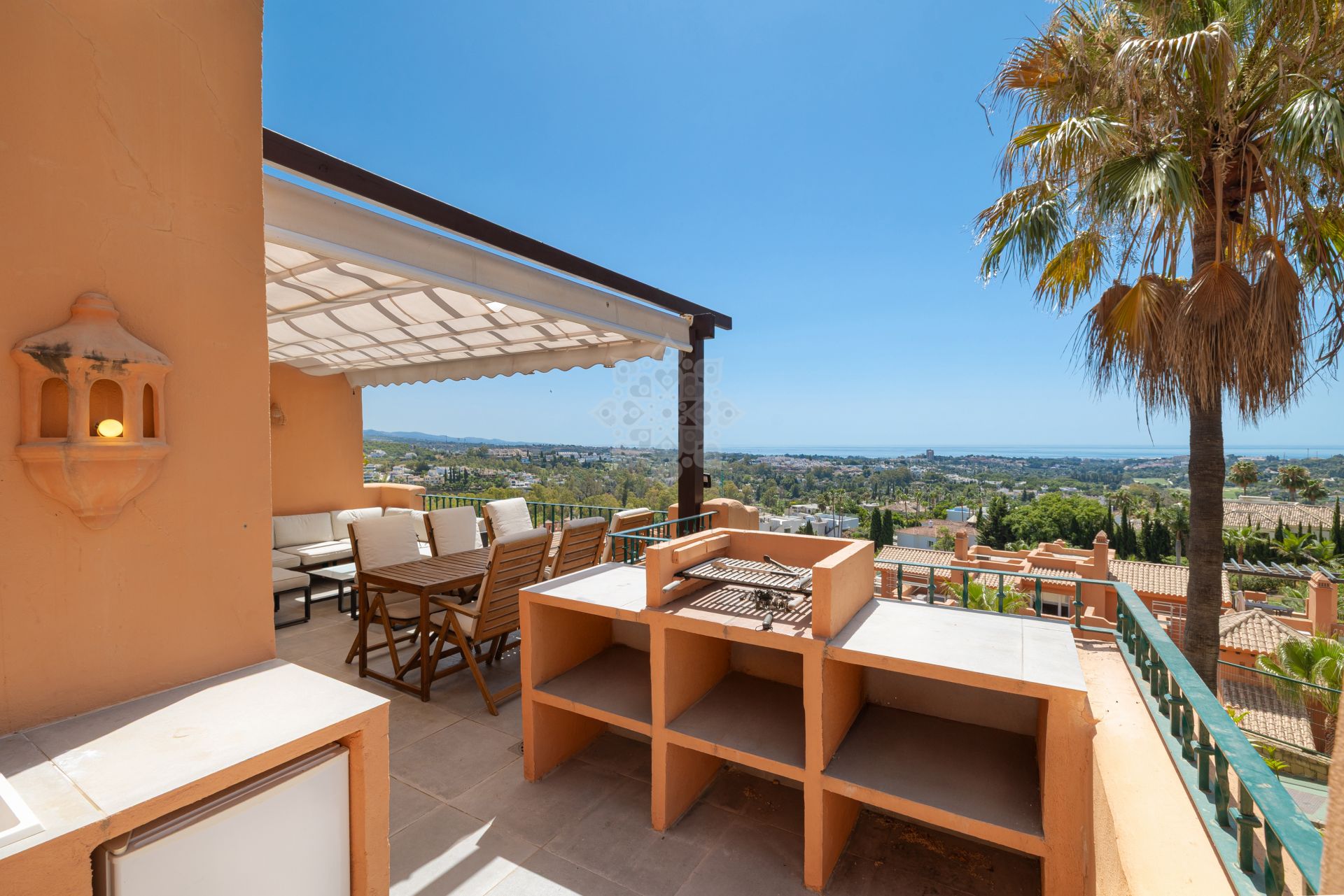 Penthouse w Les Belvederes, Marbella