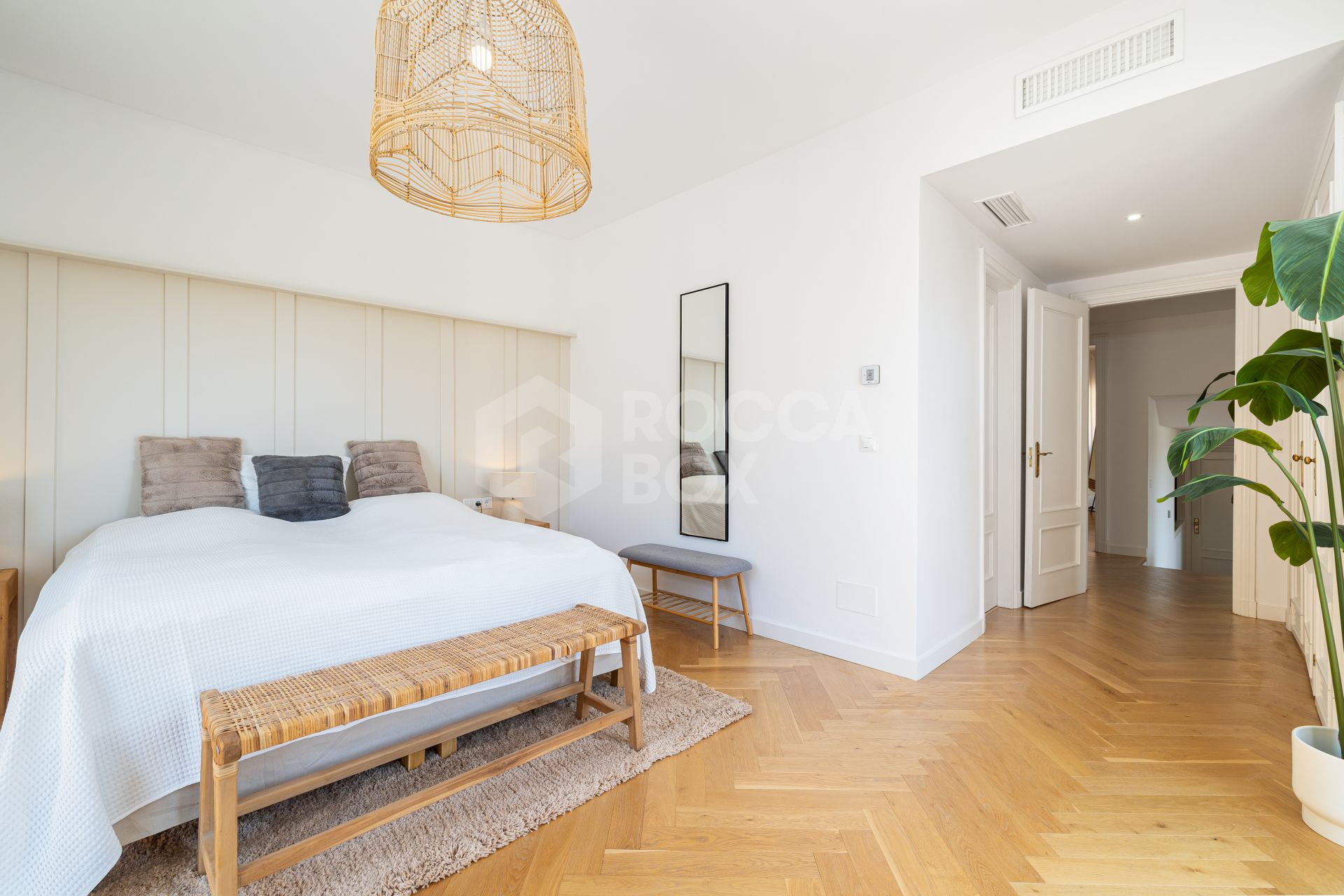 Penthouse for sale in Les Belvederes, Nueva Andalucia