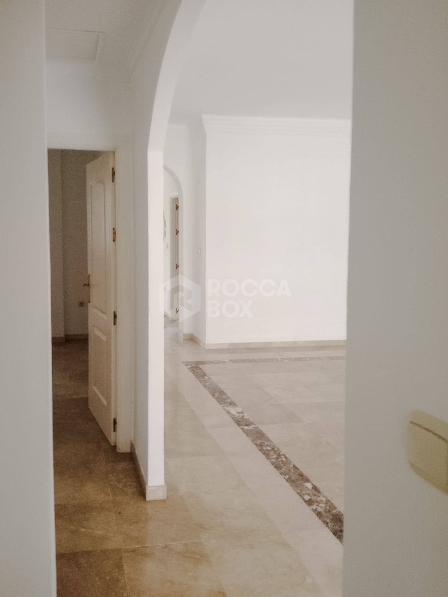 Apartment for sale in River Garden, Nueva Andalucia