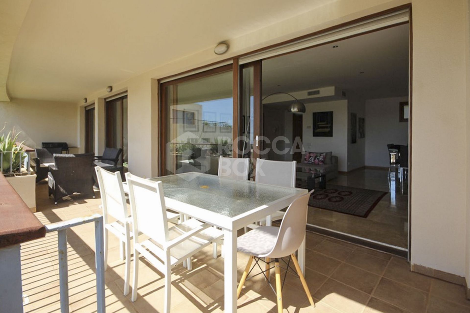 Ground Floor Apartment for sale in Lomas de los Monteros, Marbella East
