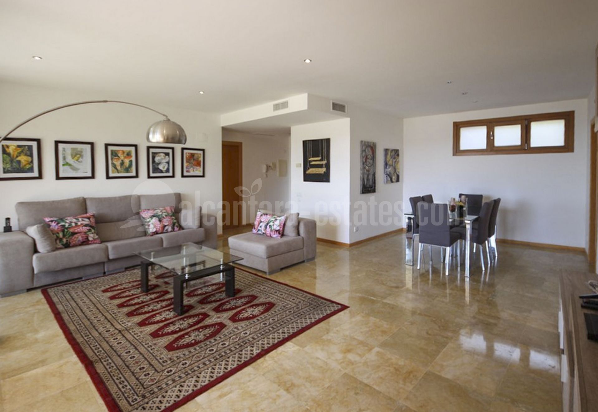 Apartamento Planta Baja en Lomas de los Monteros, Marbella