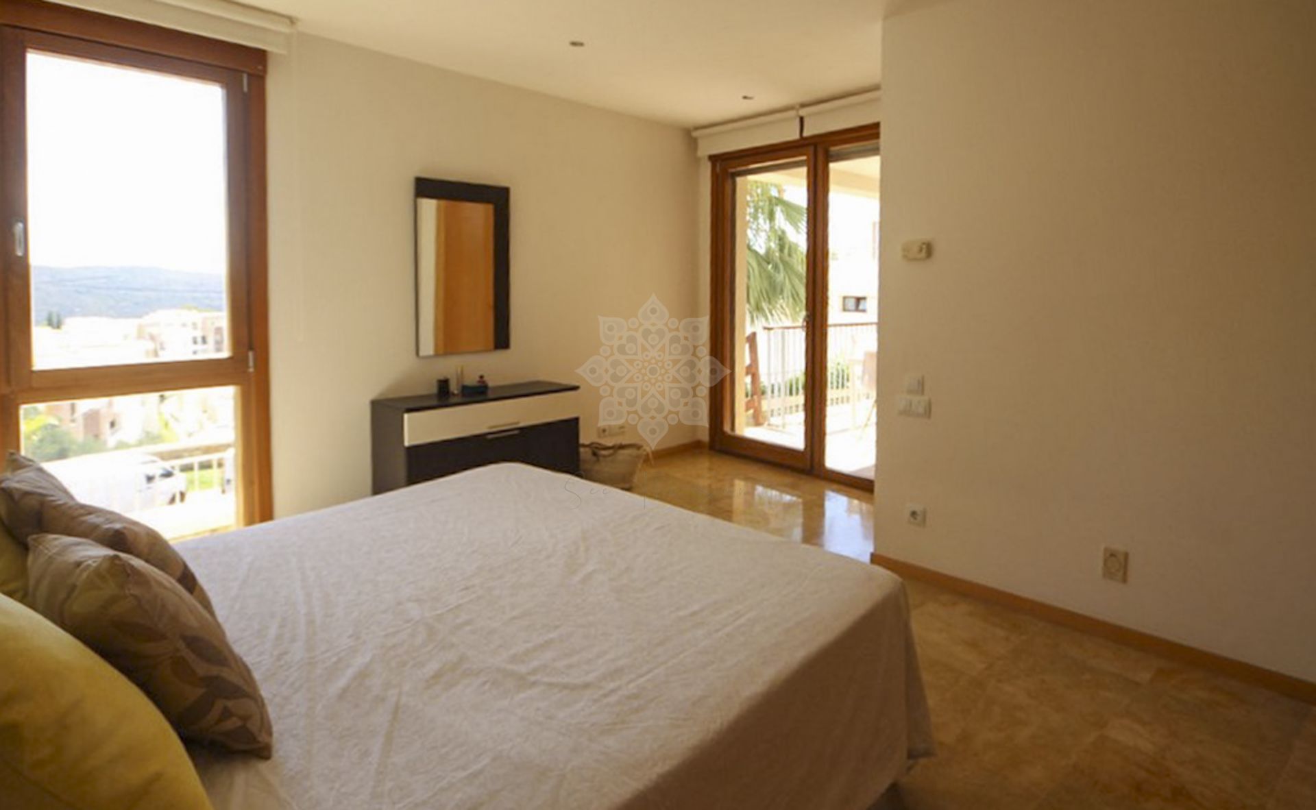 Ground Floor Apartment in Lomas de los Monteros, Marbella