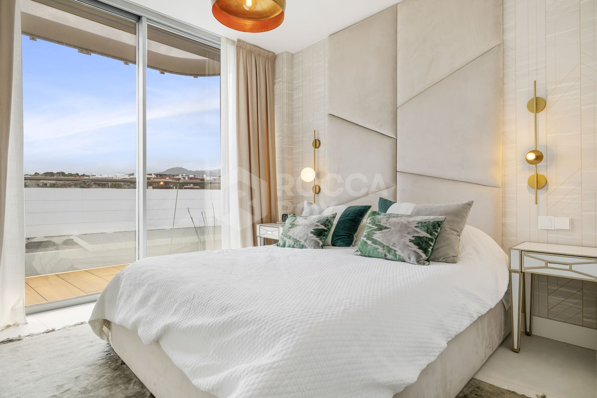 Apartment for sale in The Edge, Estepona West