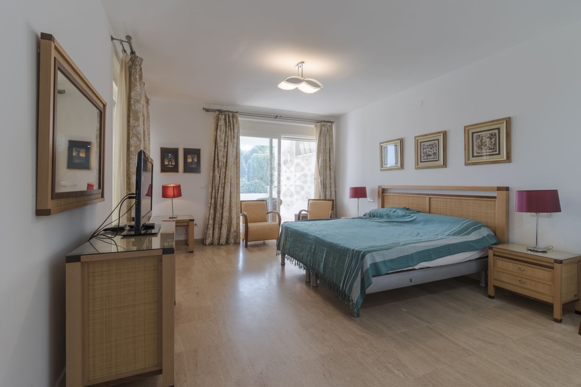 Apartament na parterze w Rio Real, Marbella