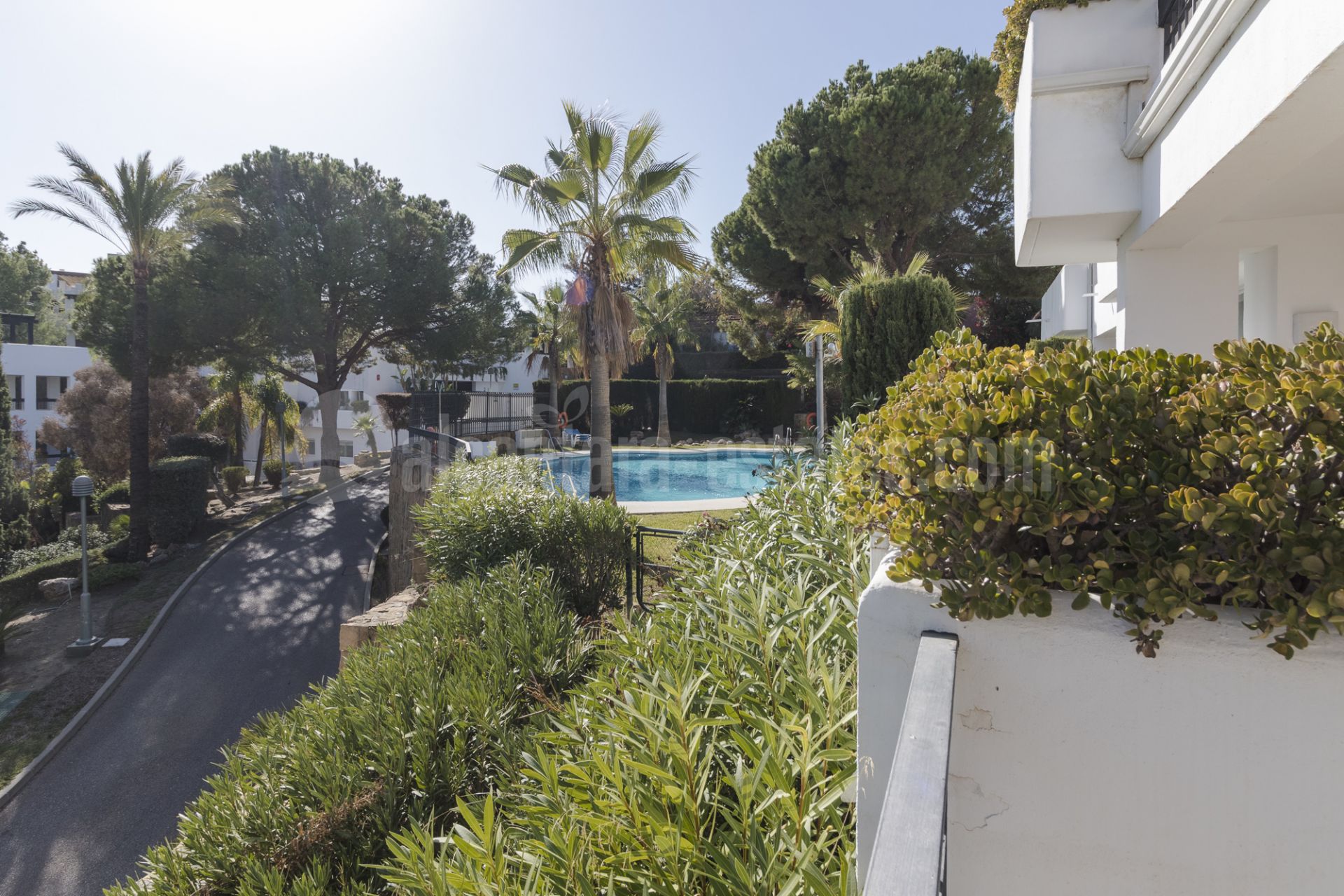 Apartamento Planta Baja en Rio Real, Marbella