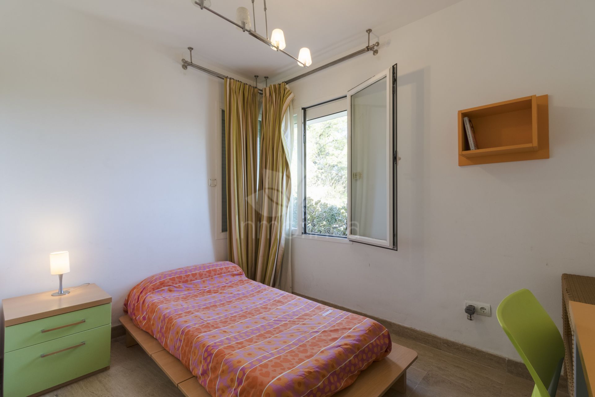 Apartamento Planta Baja en Rio Real, Marbella