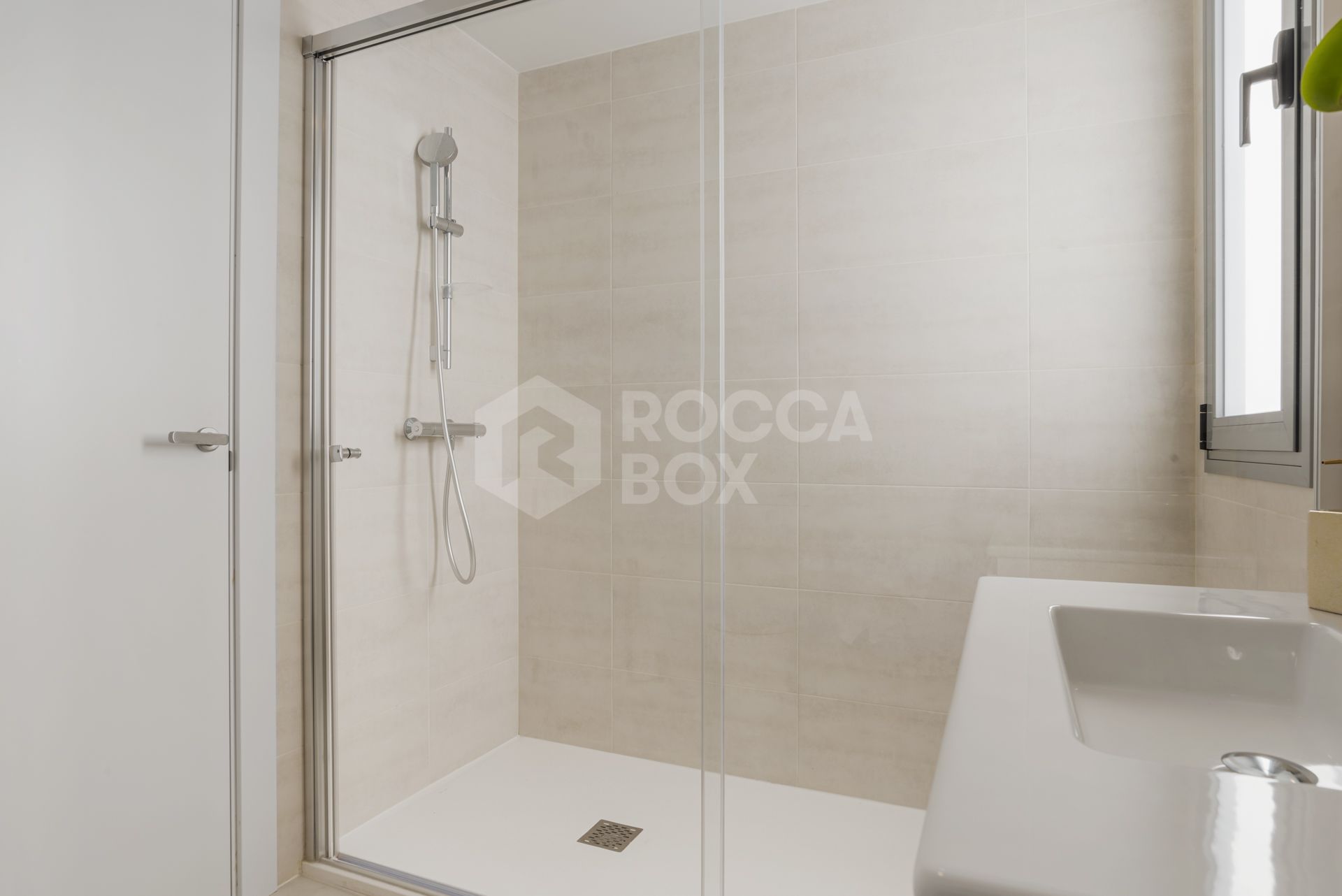 Penthouse for sale in Vanian Green Village, Estepona East