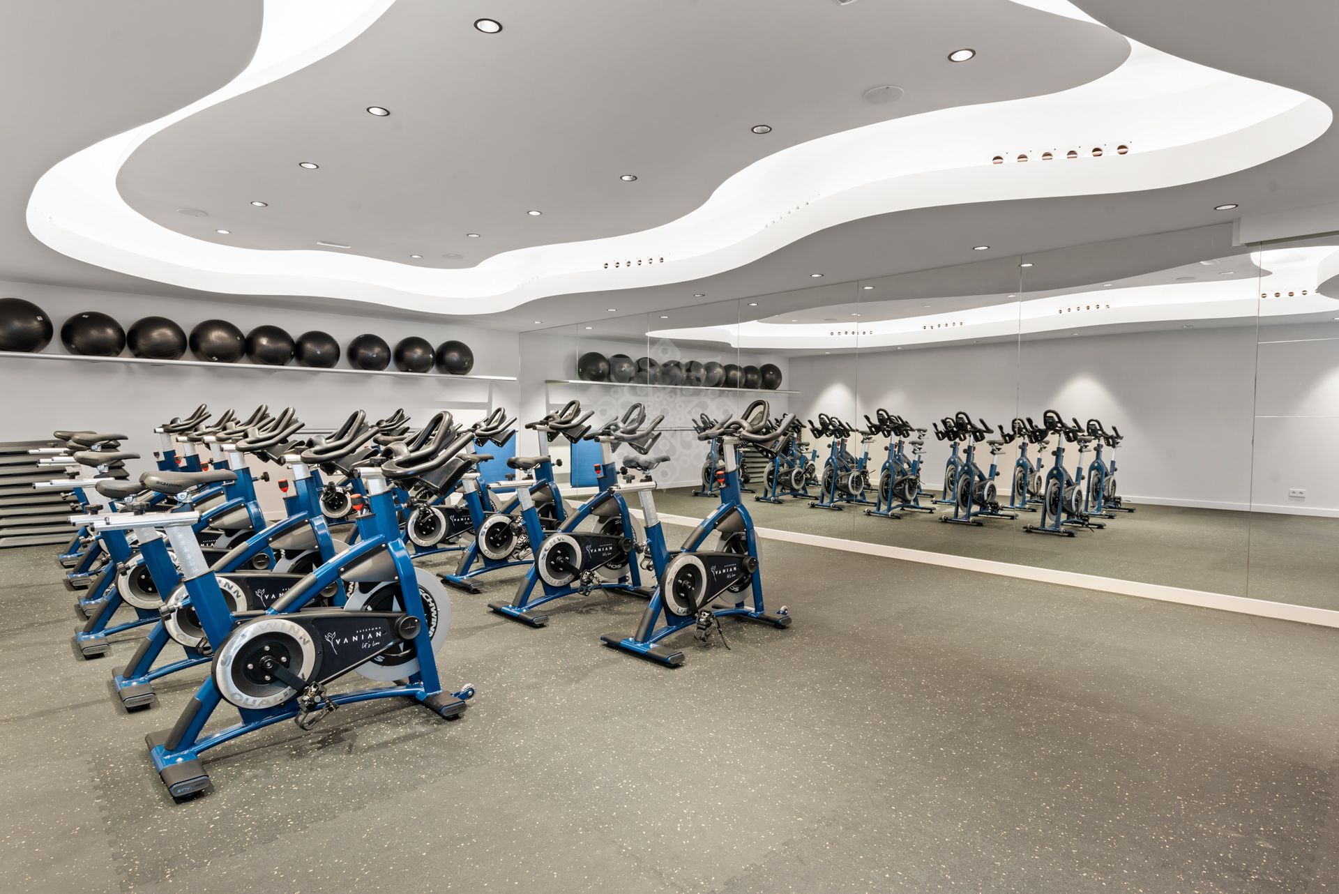 Penthouse w Vanian Green Village, Estepona