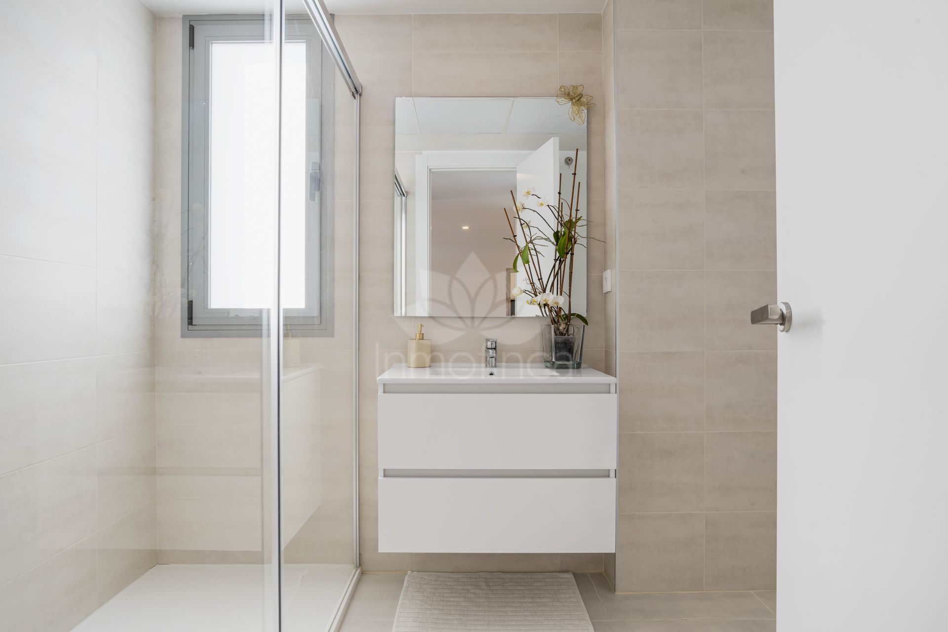 Penthouse in Vanian Green Village, Estepona