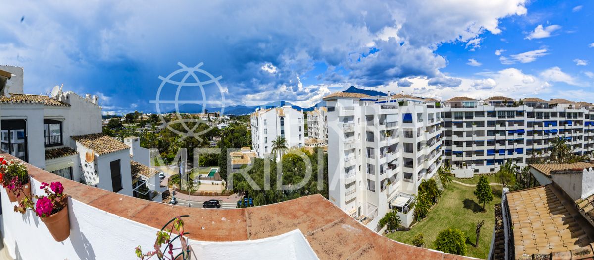 Penthouse in Jardines del Puerto, Marbella