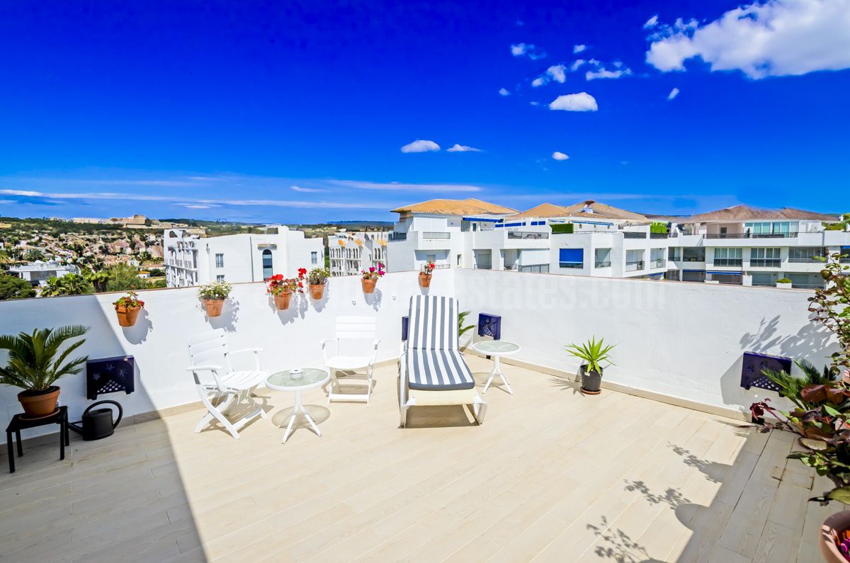 Penthouse in Jardines del Puerto, Marbella