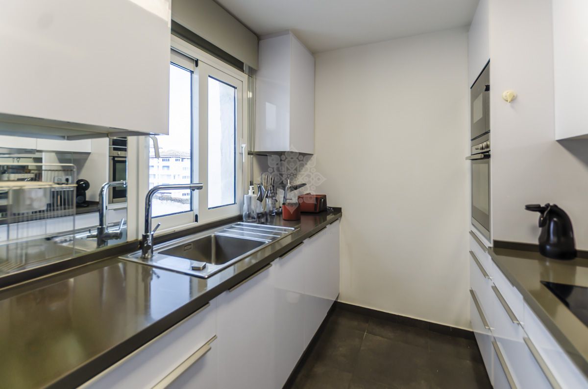 Penthouse in Jardines del Puerto, Marbella