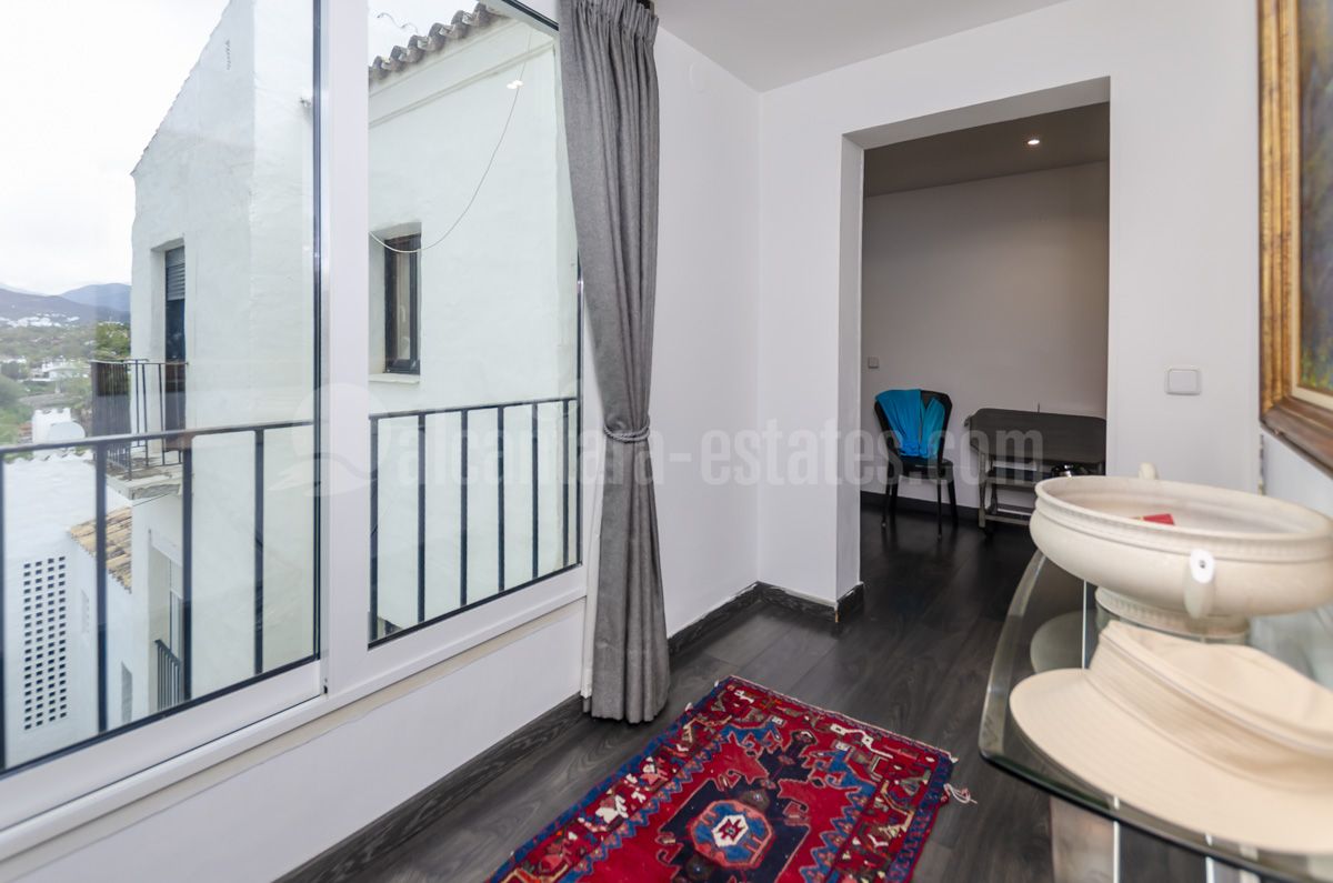 Penthouse in Jardines del Puerto, Marbella
