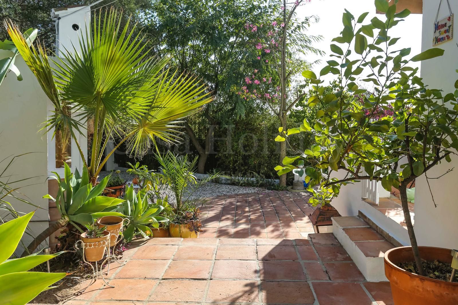 Villa in La Resina Golf, Estepona