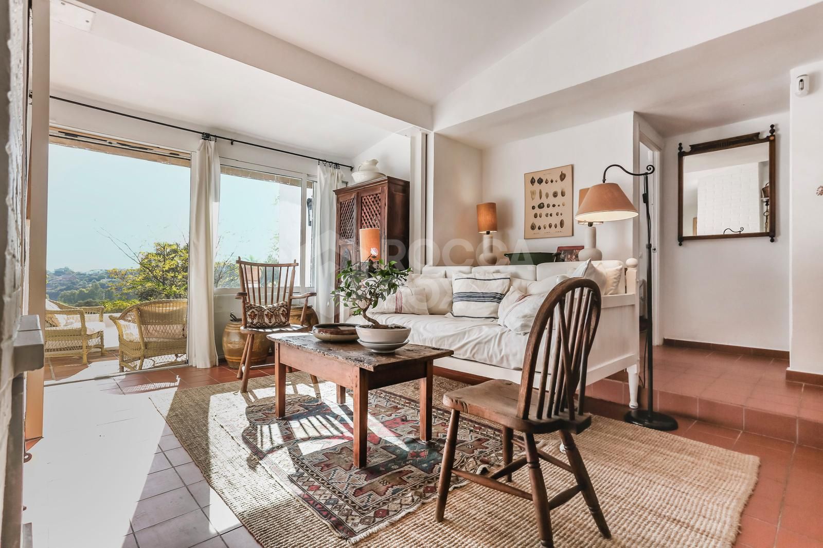 Villa for sale in La Resina Golf, Estepona East