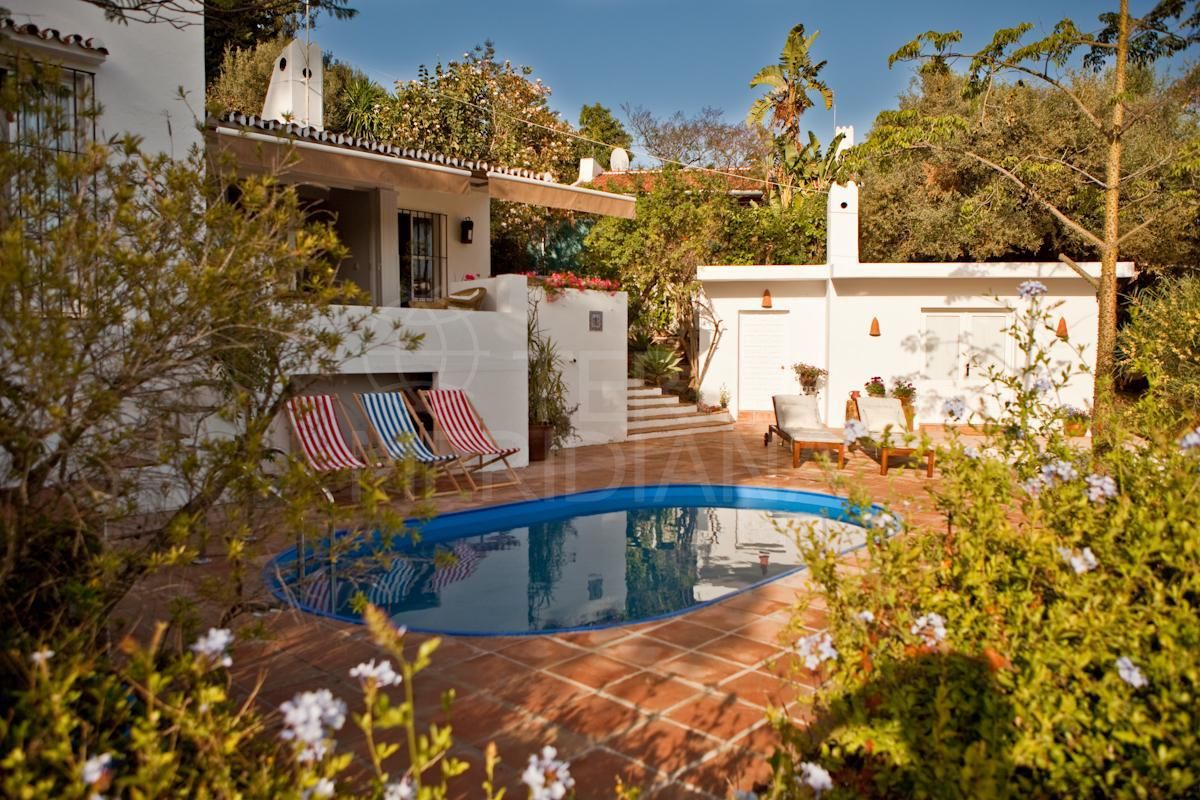 Villa in La Resina Golf, Estepona