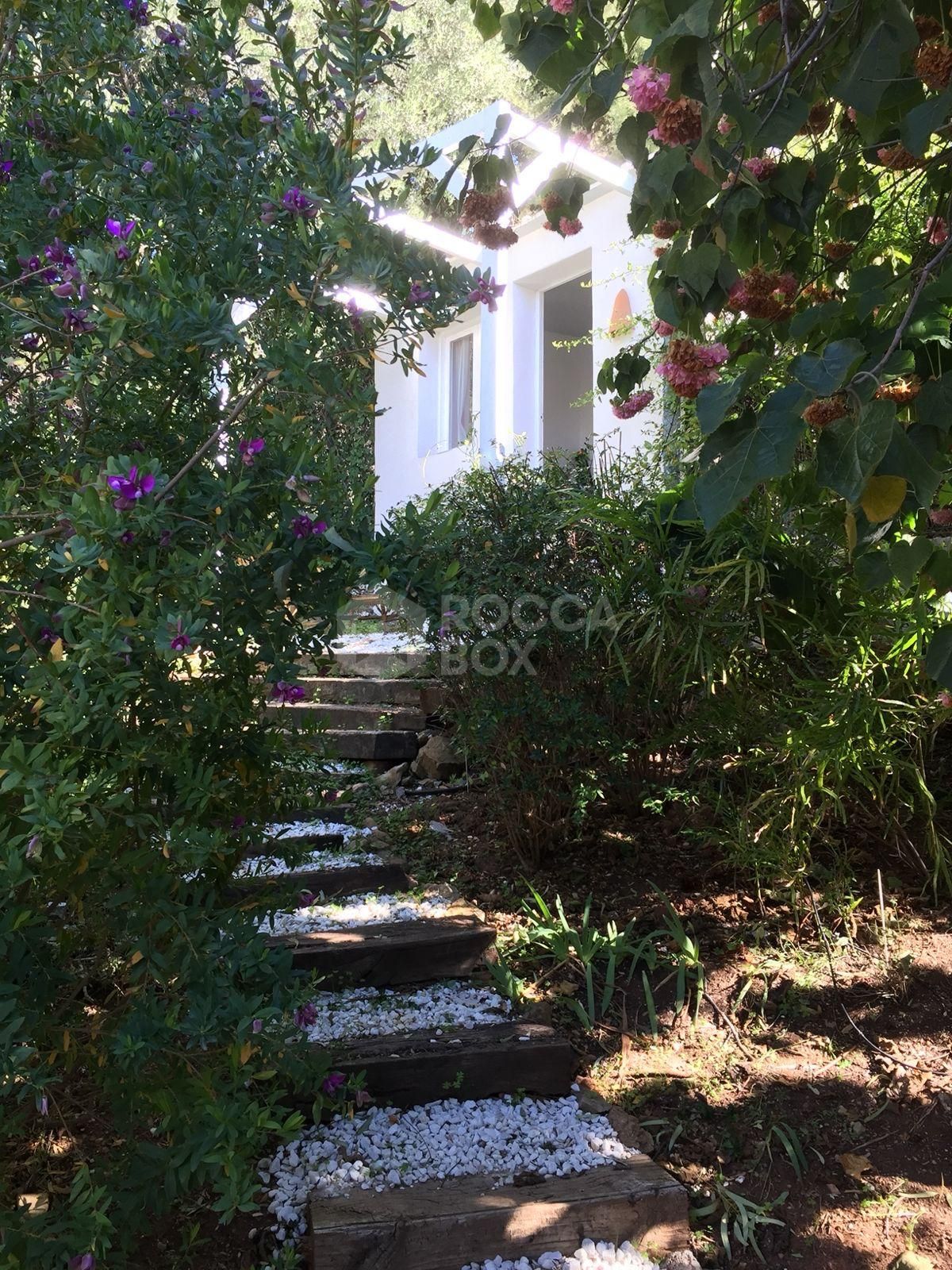 Villa for sale in La Resina Golf, Estepona East