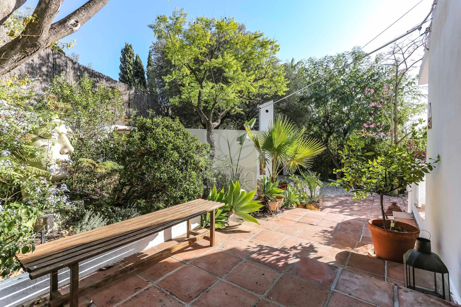 Villa in La Resina Golf, Estepona