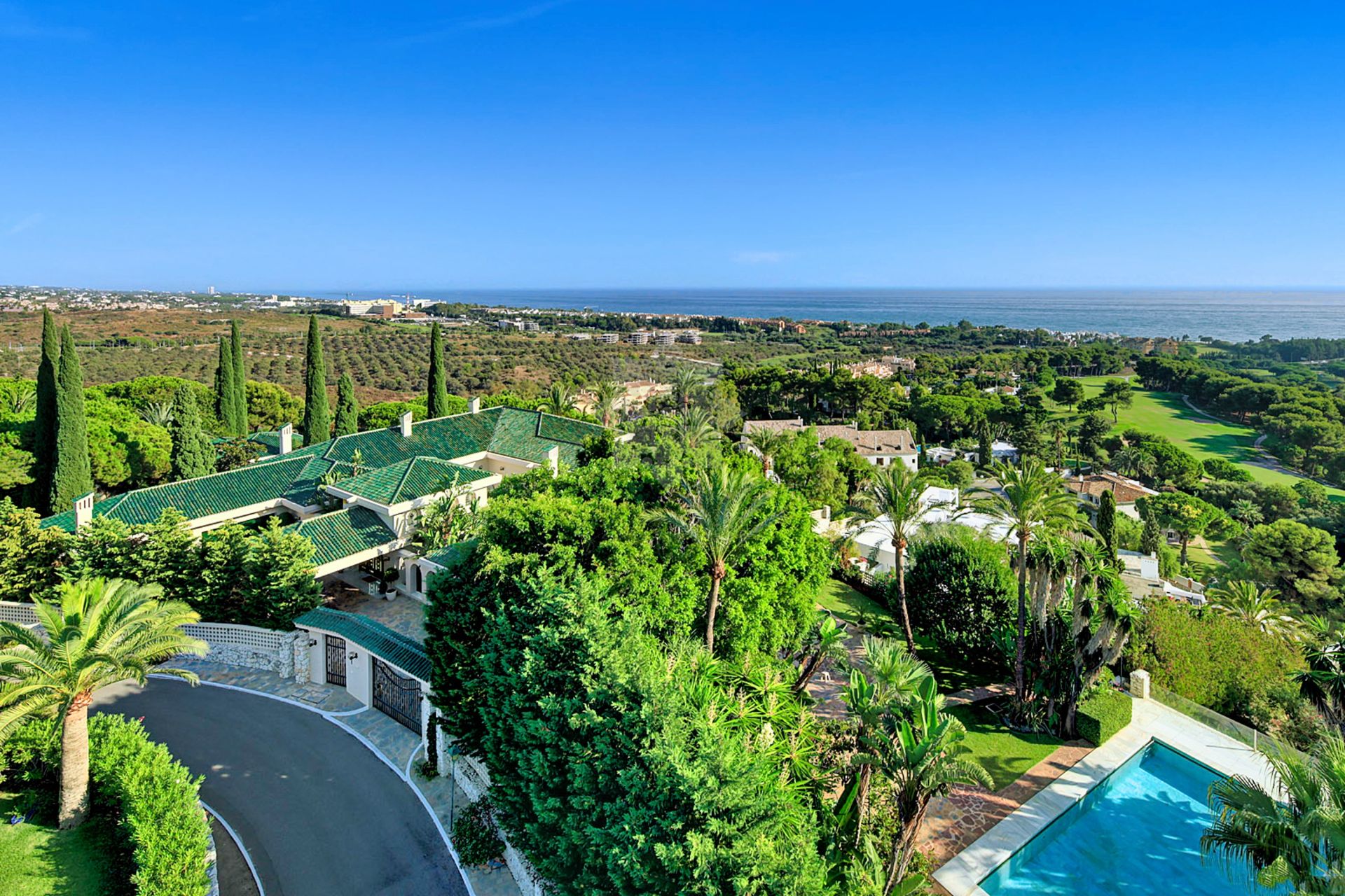 Villa en Rio Real Golf, Marbella