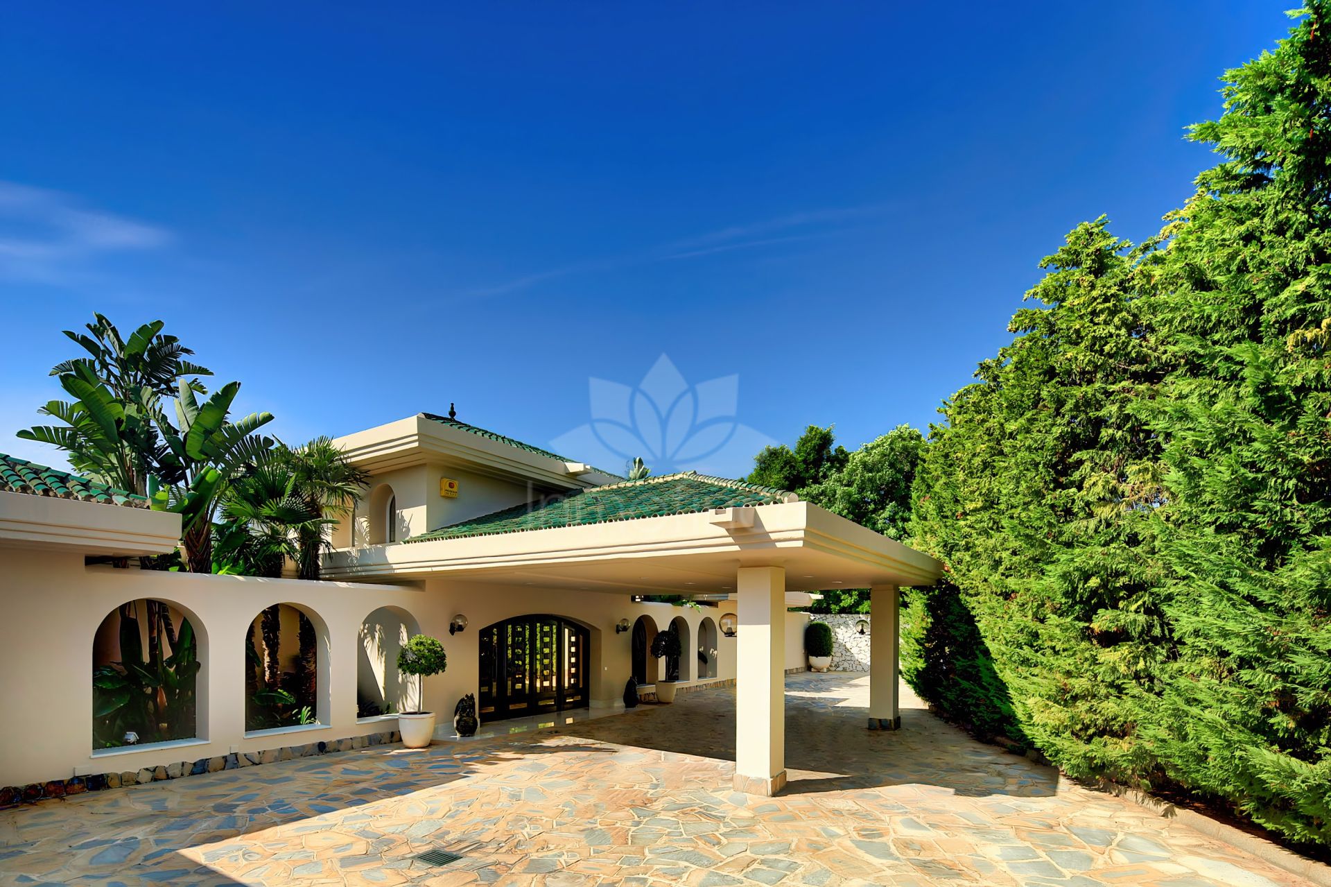 Villa en Rio Real Golf, Marbella