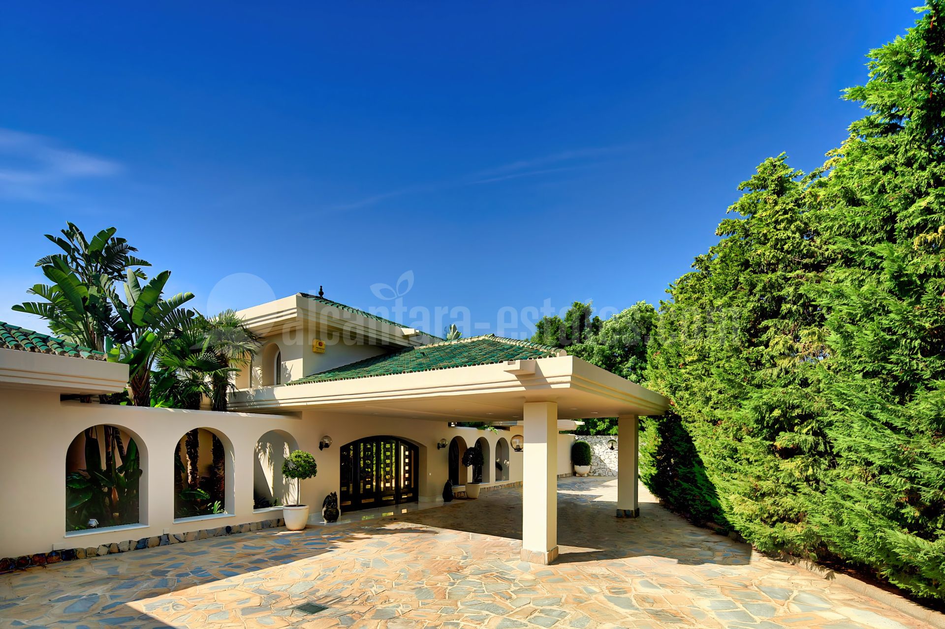 Villa in Rio Real Golf, Marbella