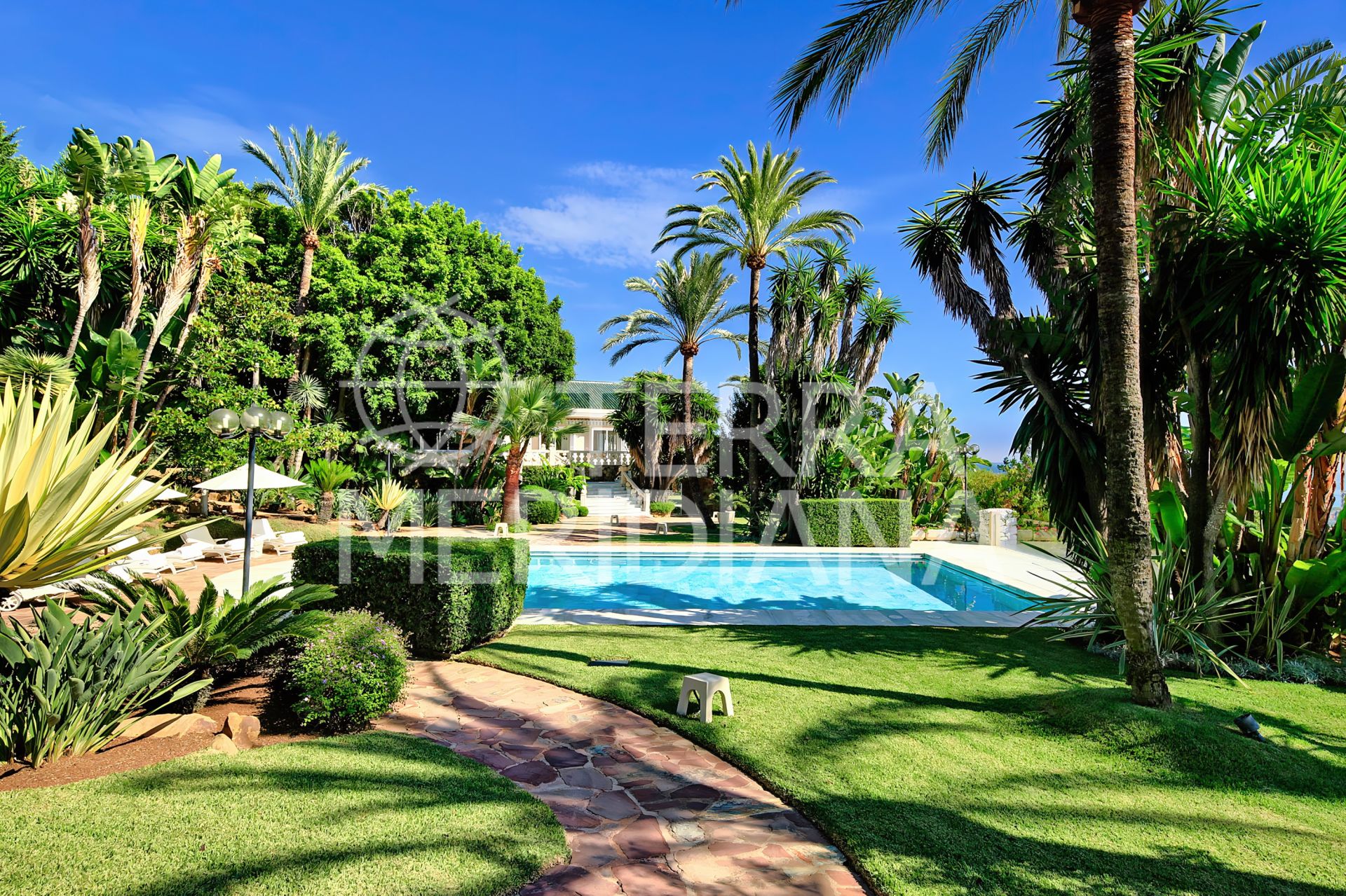 Villa in Rio Real Golf, Marbella