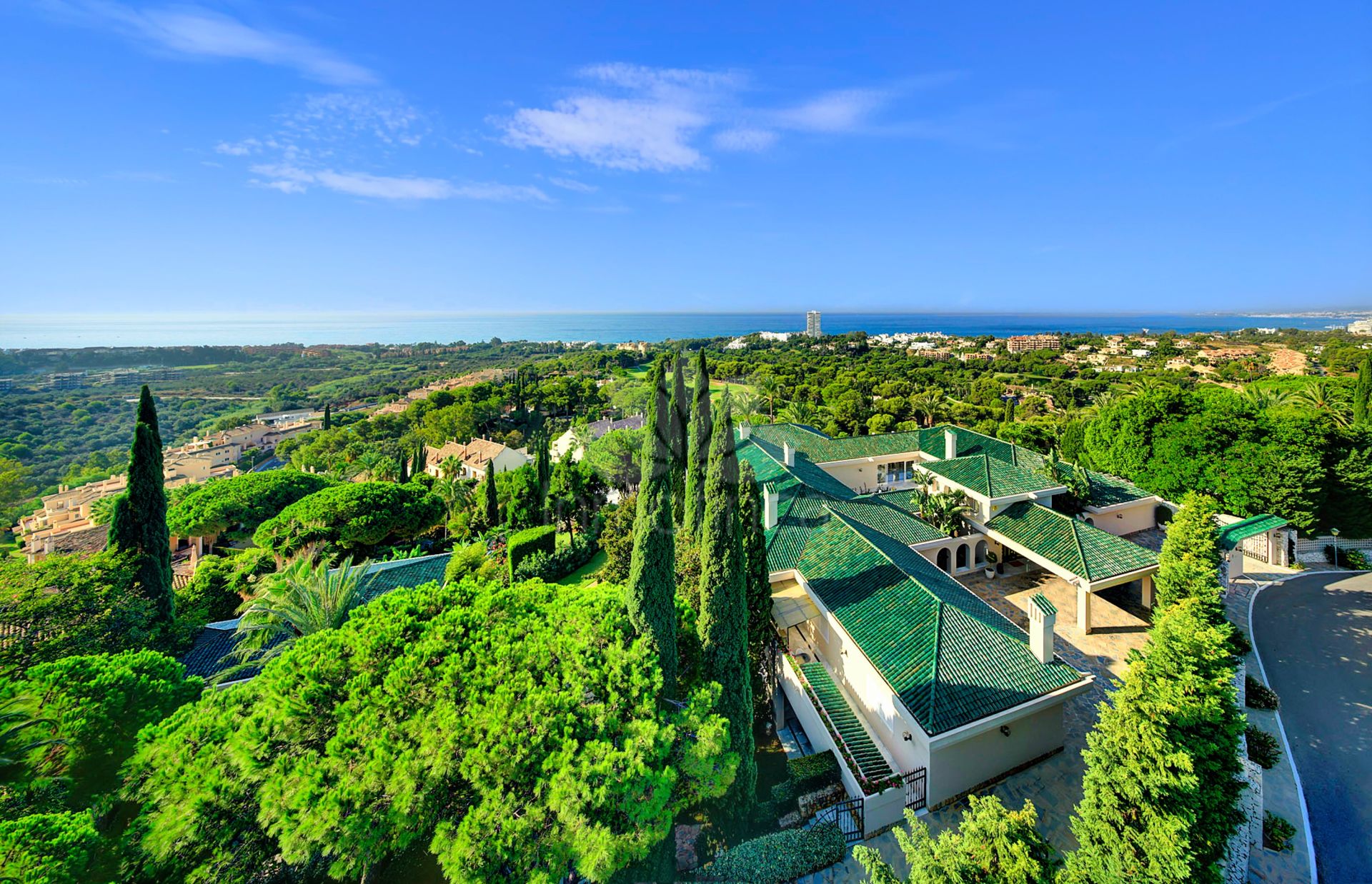 Villa en Rio Real Golf, Marbella