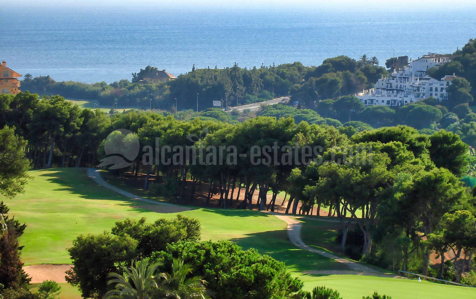 Villa in Rio Real Golf, Marbella