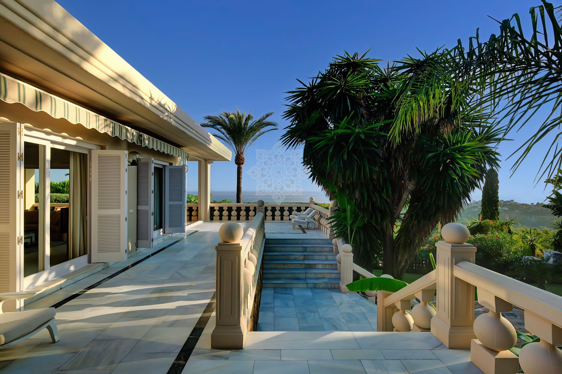 Villa en Rio Real Golf, Marbella
