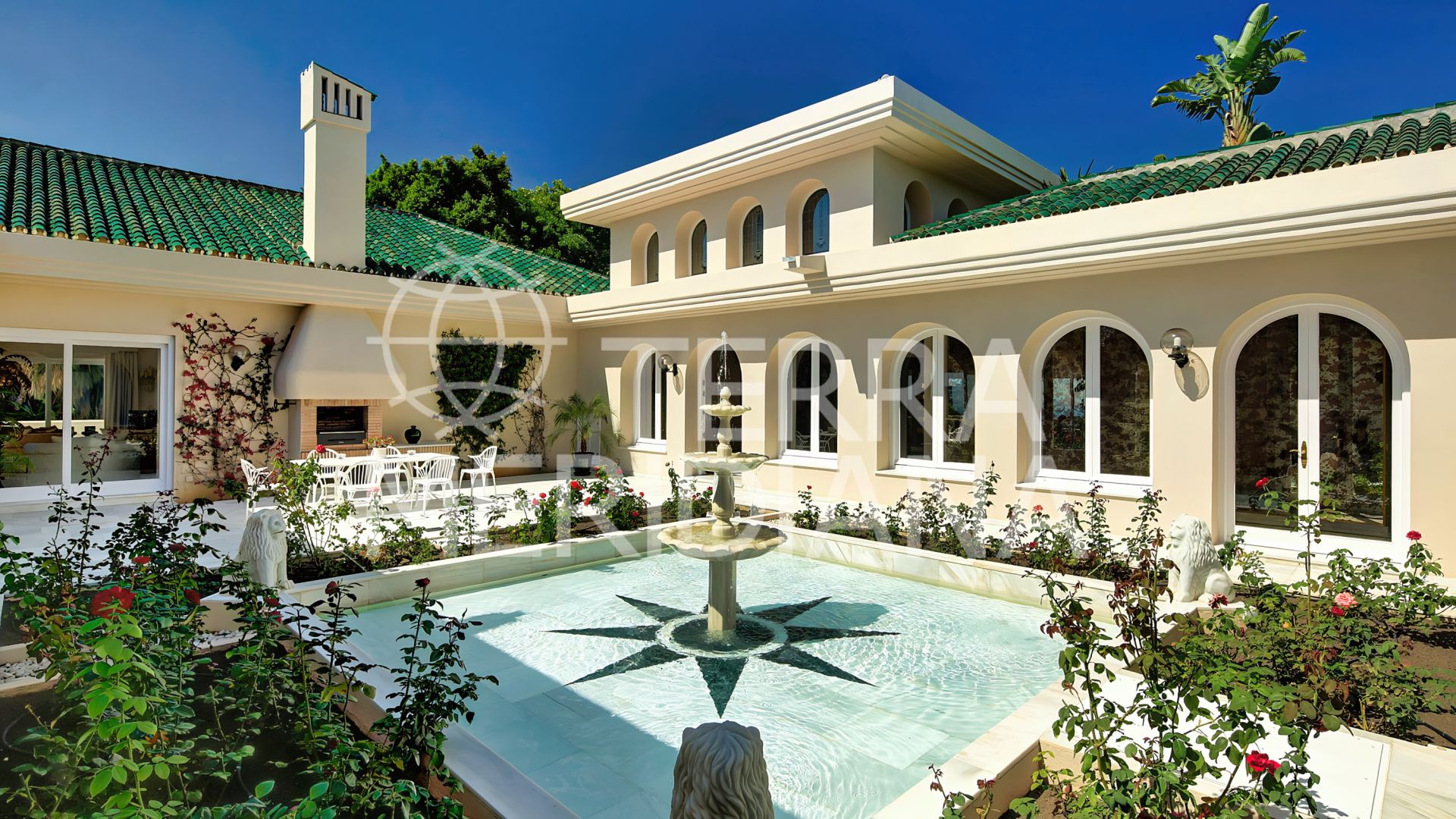 Villa in Rio Real Golf, Marbella