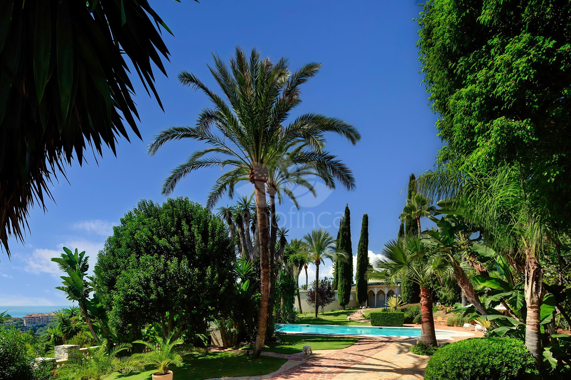 Villa en Rio Real Golf, Marbella