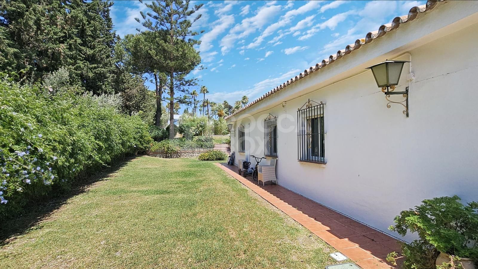 Villa for sale in Paraiso Barronal, Estepona East