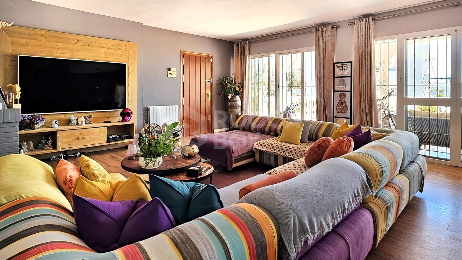 Villa for sale in Paraiso Barronal, Estepona East