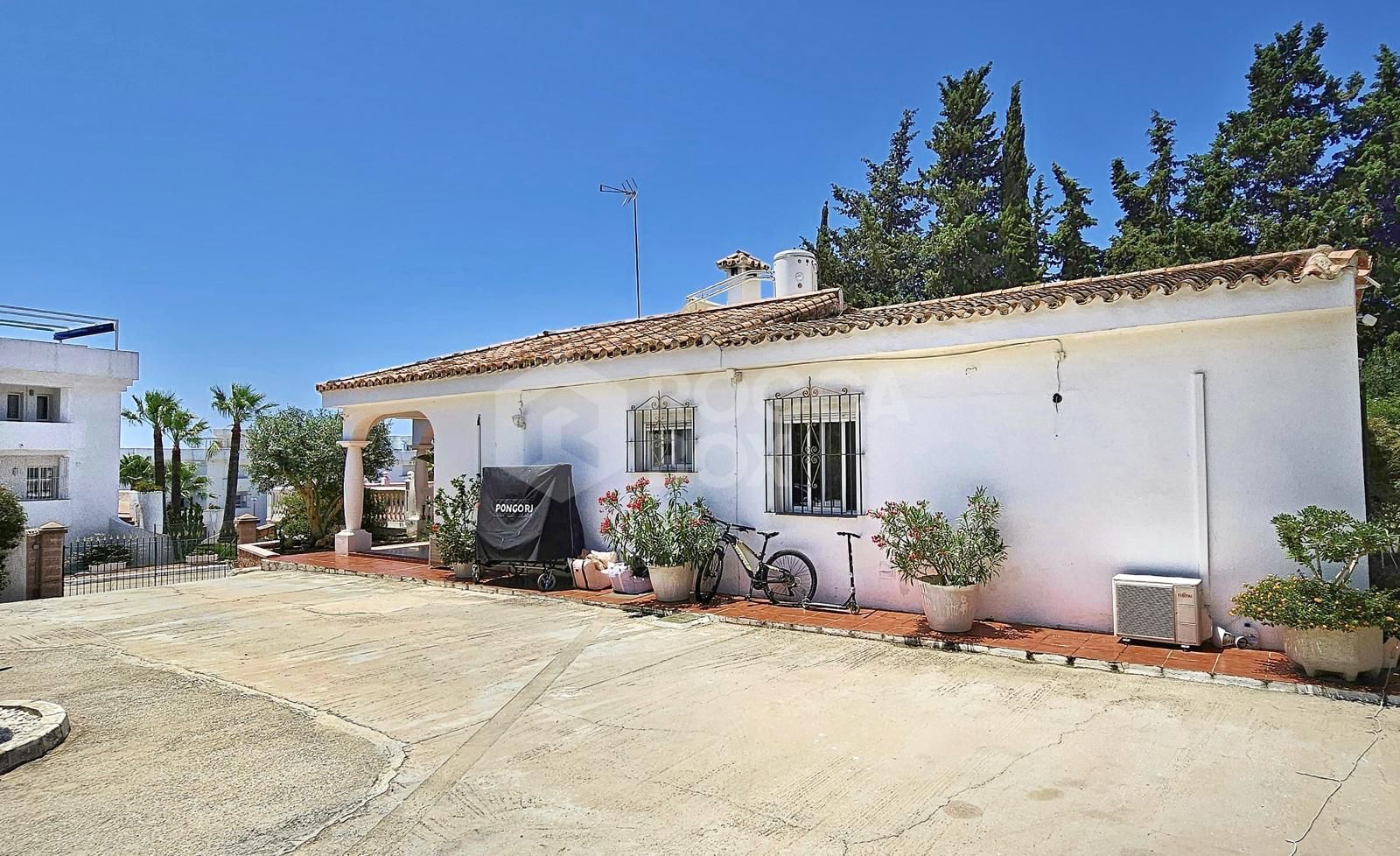 Villa for sale in Paraiso Barronal, Estepona East