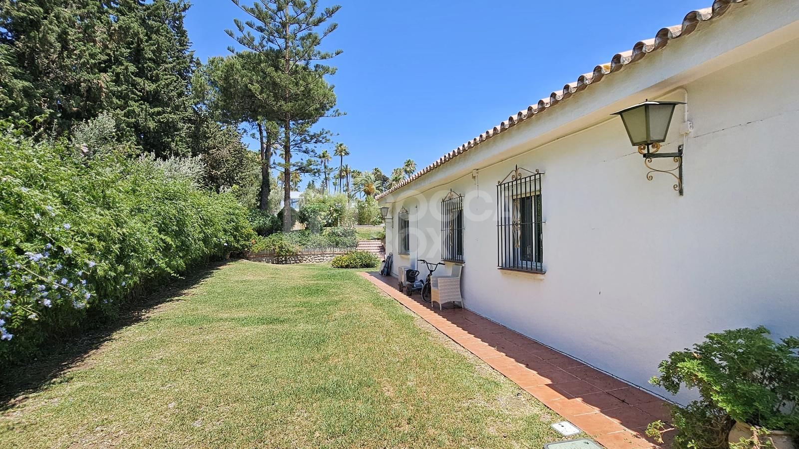 Villa for sale in Paraiso Barronal, Estepona East