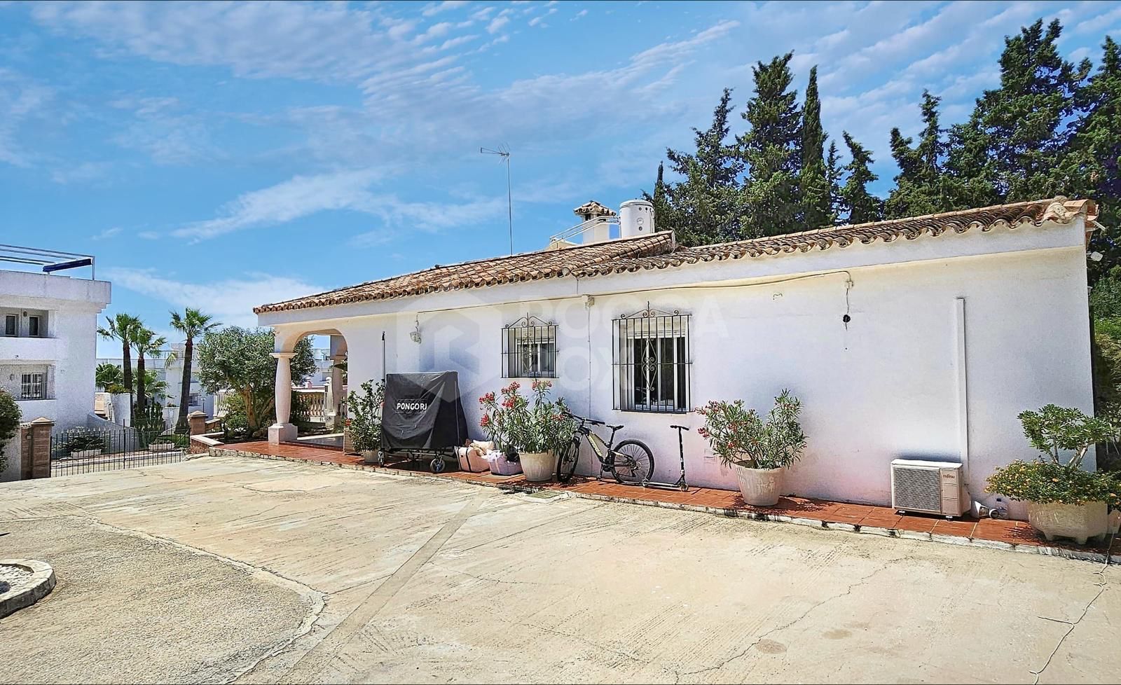 Villa for sale in Paraiso Barronal, Estepona East
