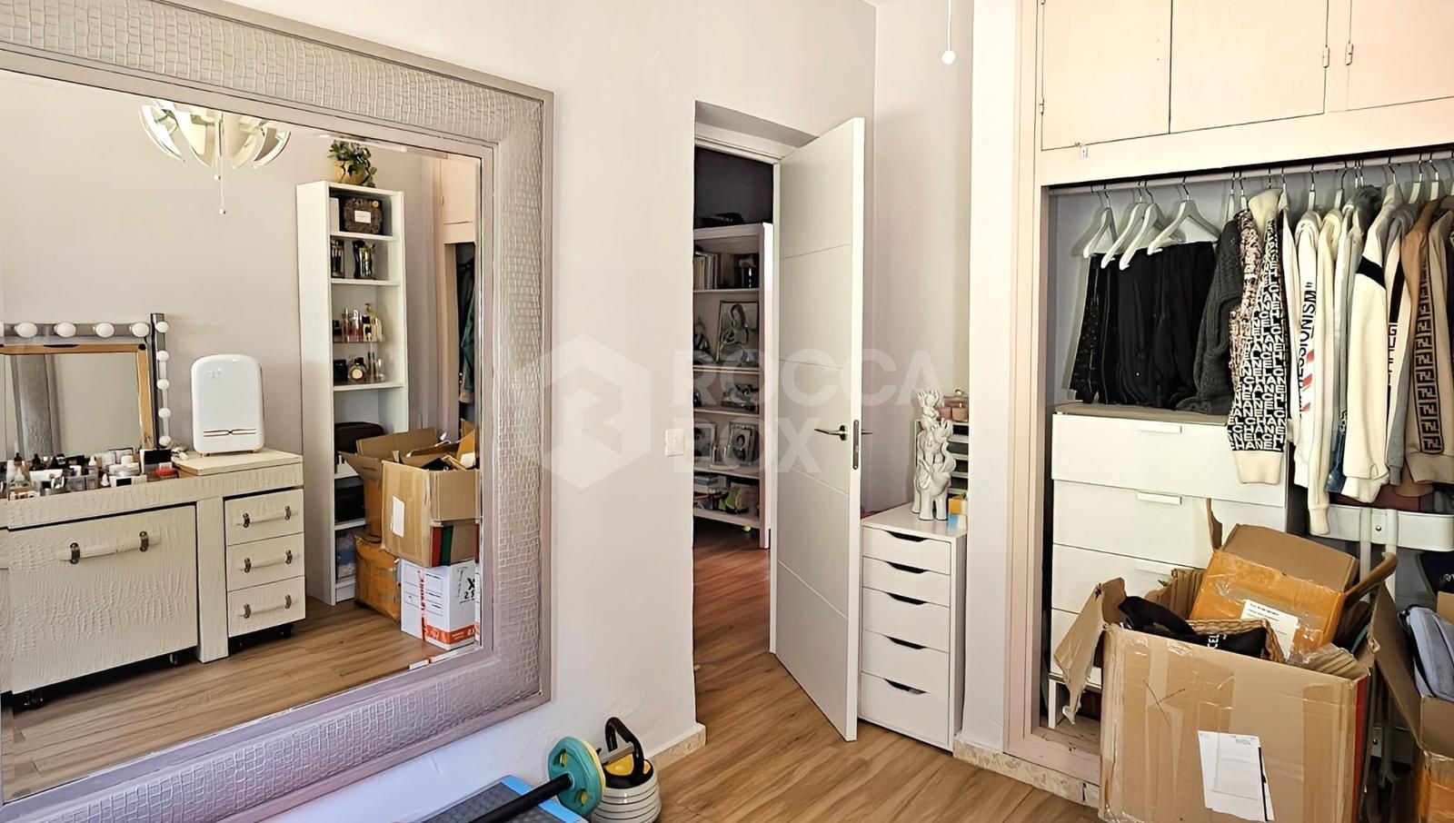 Villa for sale in Paraiso Barronal, Estepona East