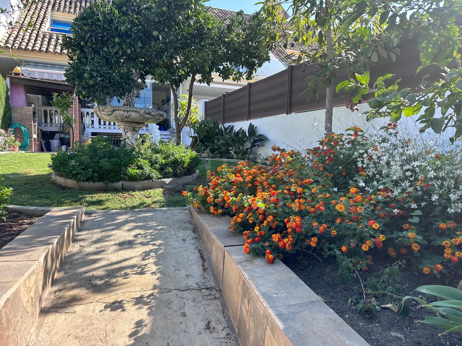 Town House in Monte Biarritz, Estepona