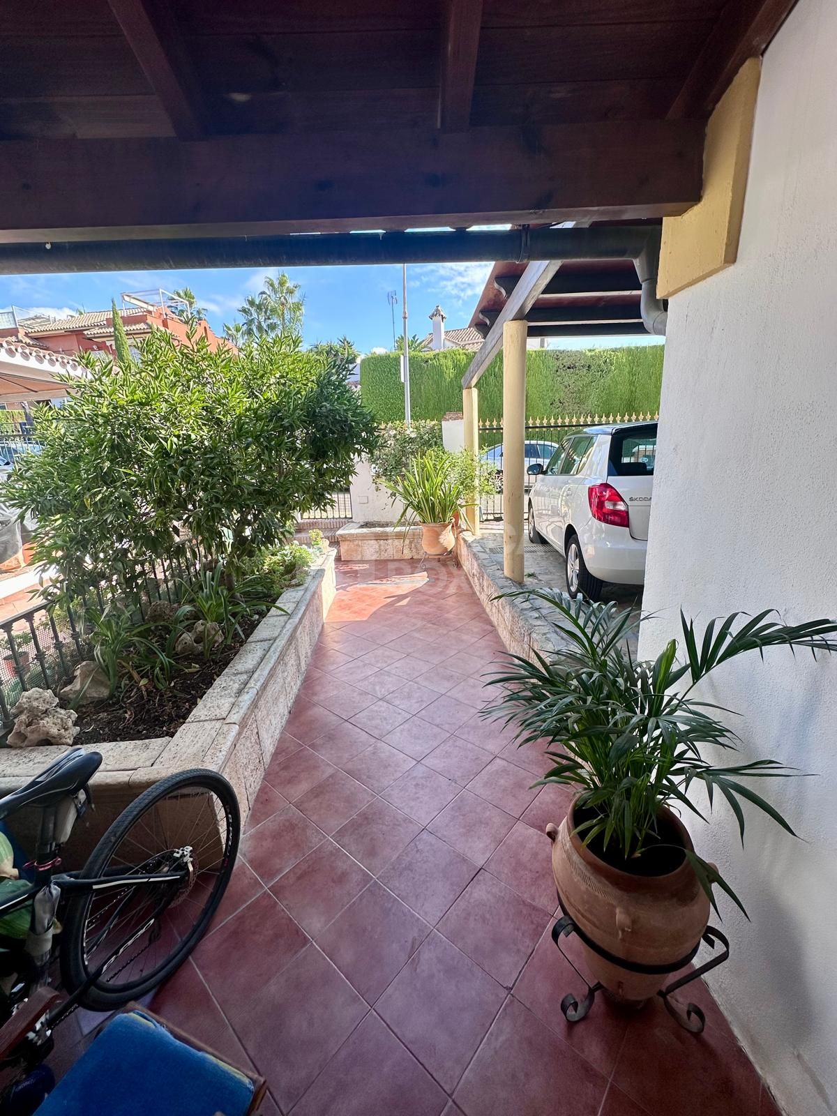 Town House for sale in Monte Biarritz, Estepona East