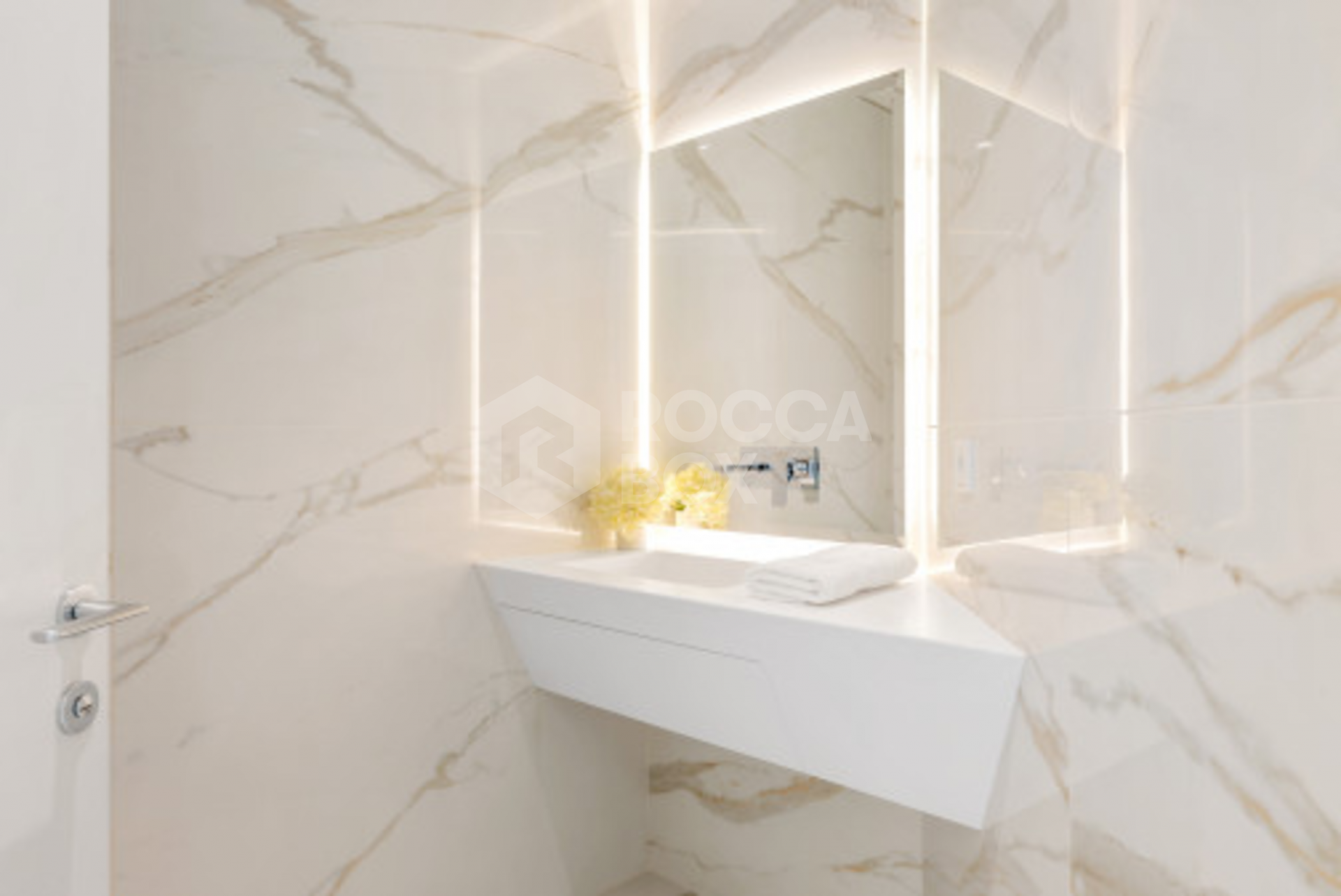 Villa for sale in Los Monteros Playa, Marbella East