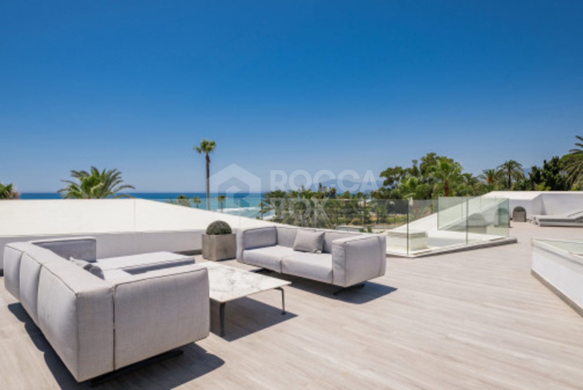 Villa for sale in Los Monteros Playa, Marbella East