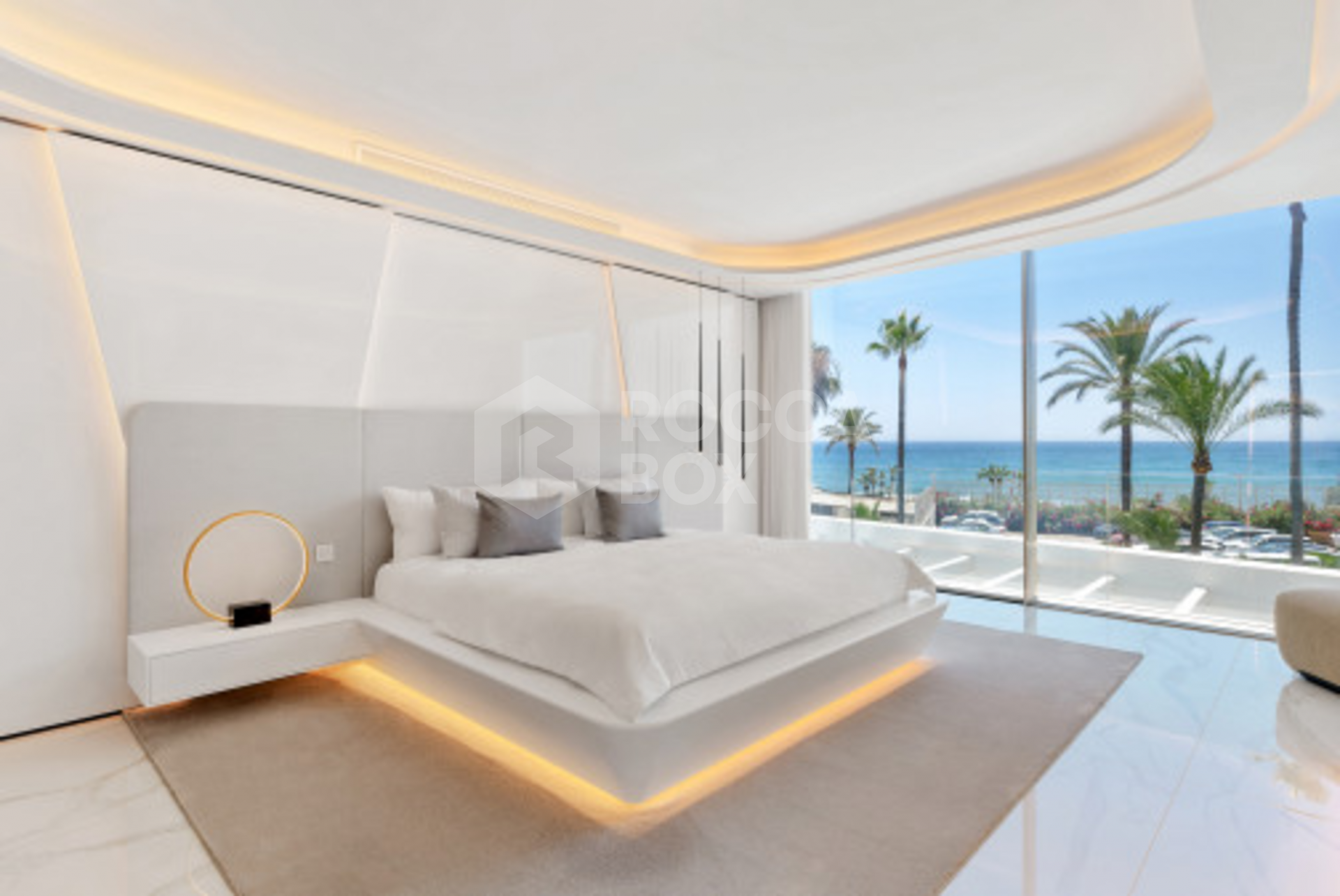 Villa for sale in Los Monteros Playa, Marbella East