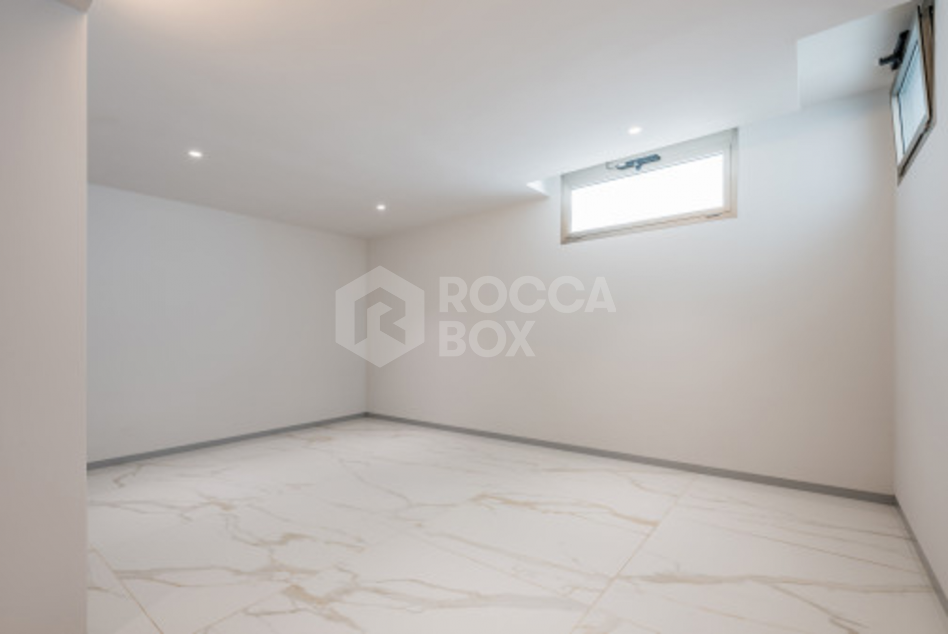 Villa for sale in Los Monteros Playa, Marbella East