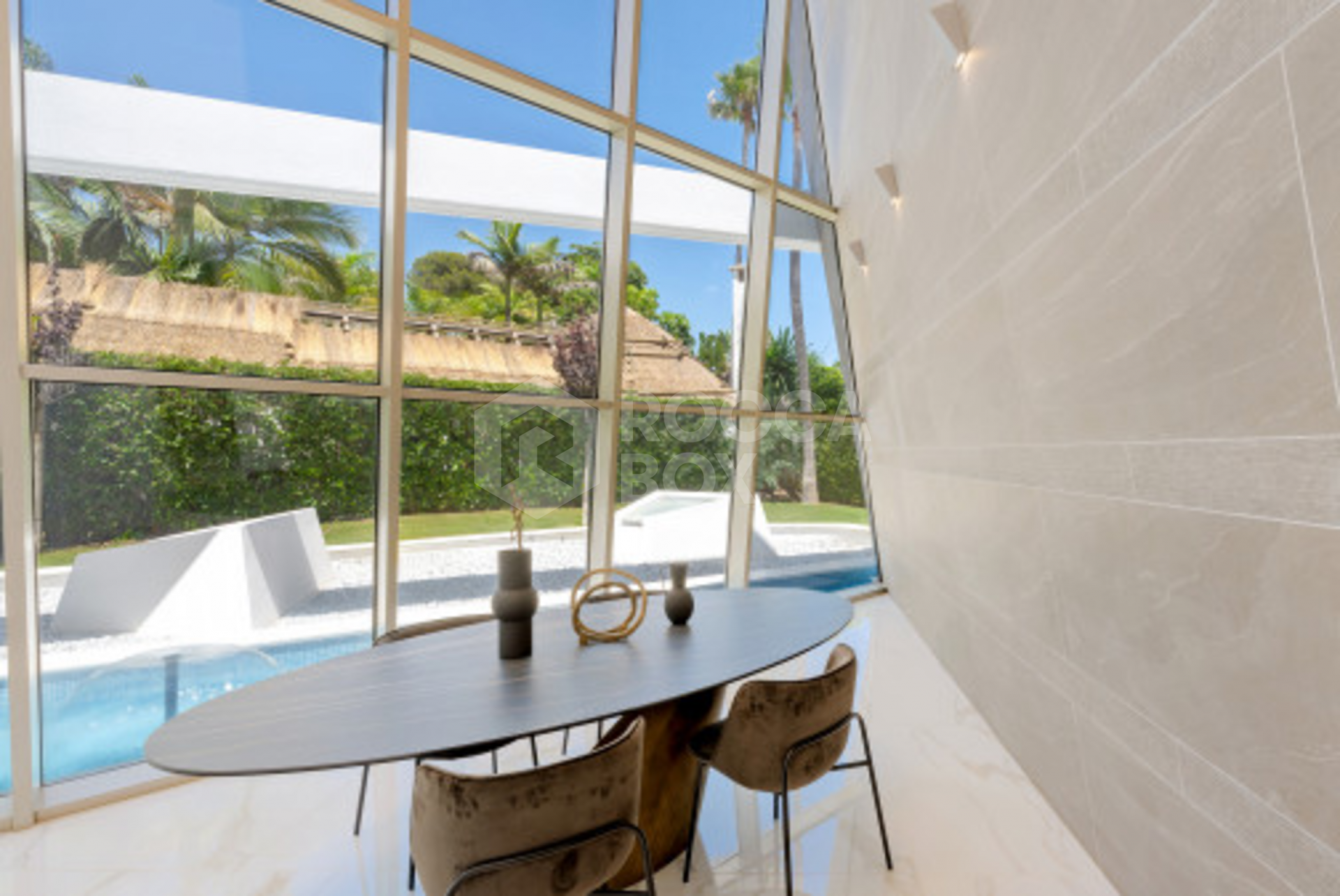 Villa for sale in Los Monteros Playa, Marbella East