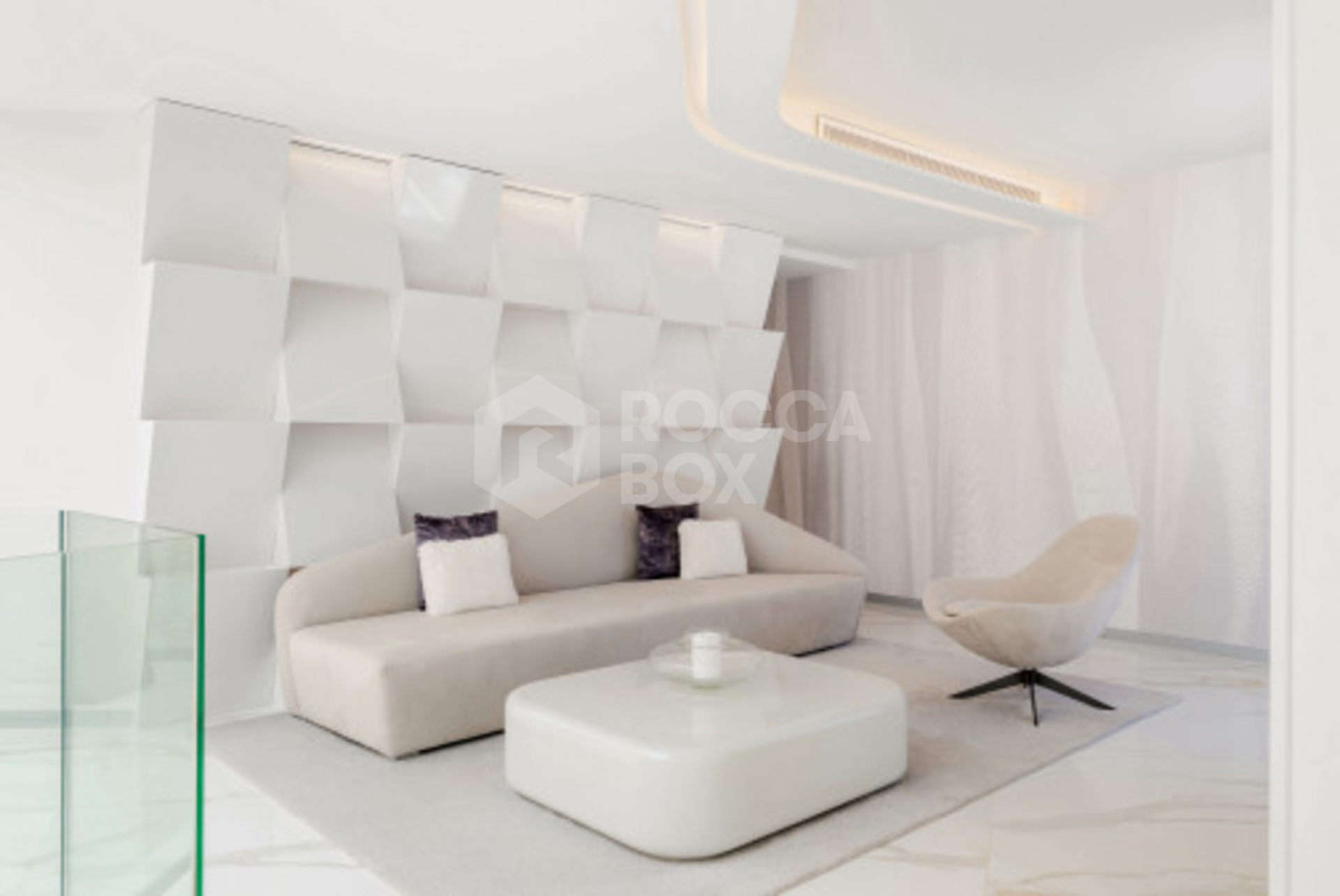 Villa for sale in Los Monteros Playa, Marbella East