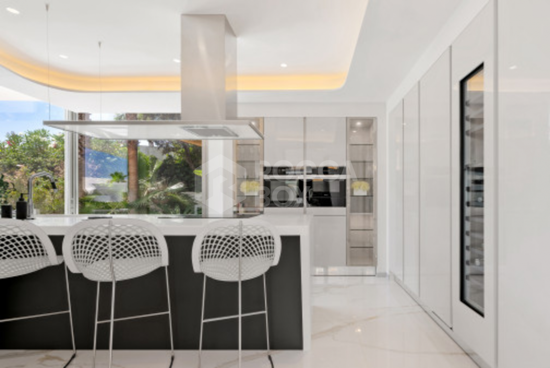 Villa for sale in Los Monteros Playa, Marbella East