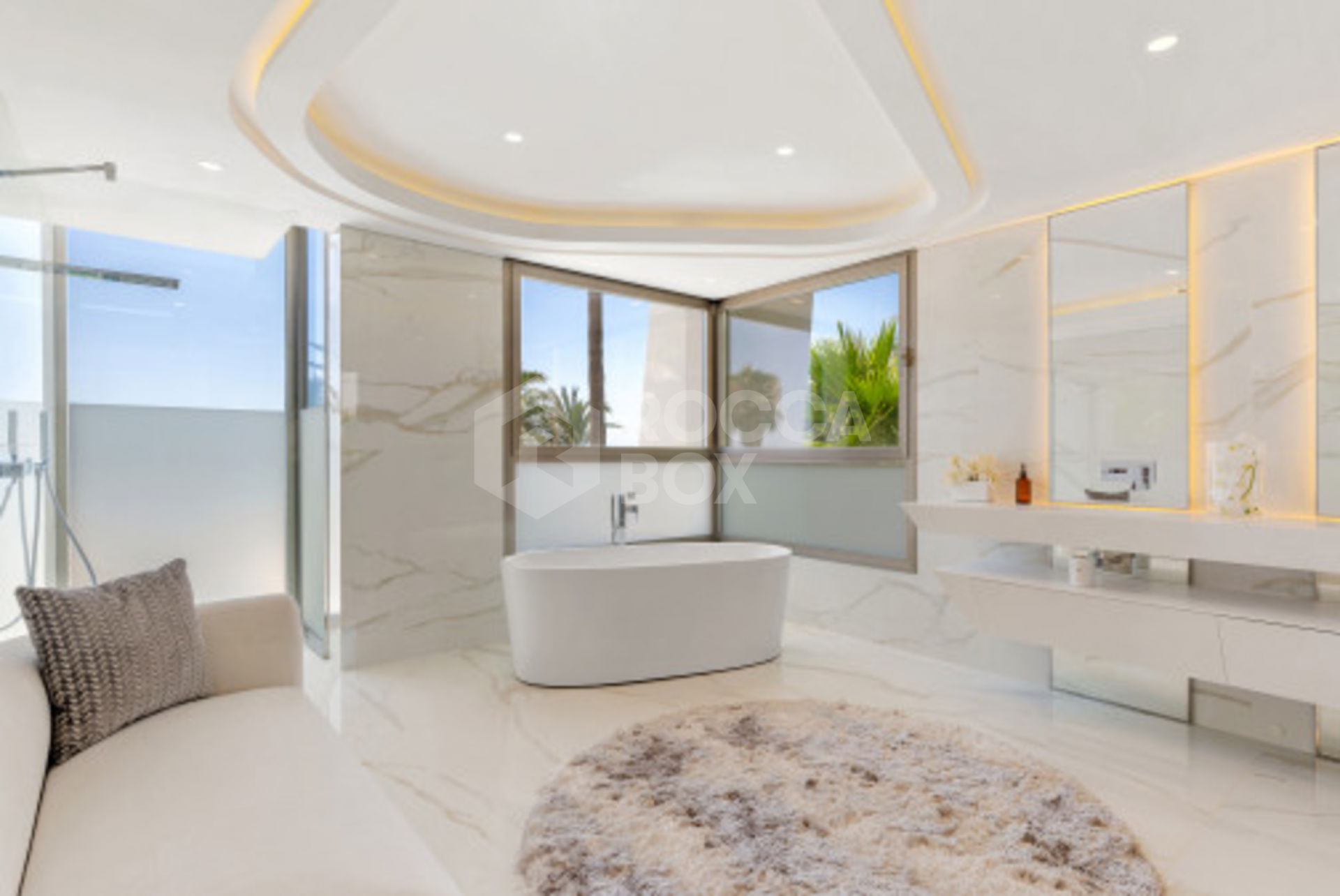 Villa for sale in Los Monteros Playa, Marbella East