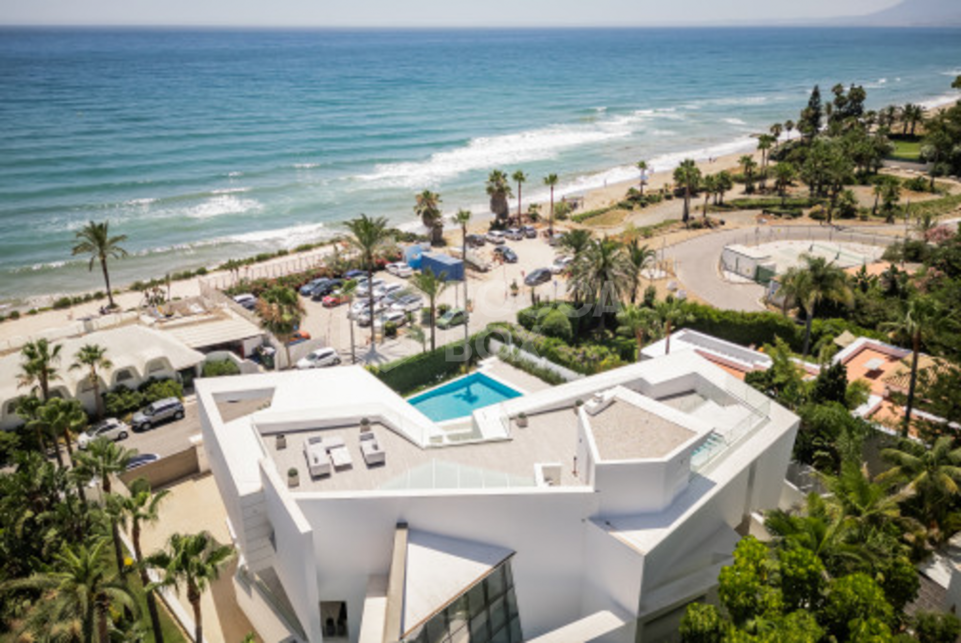 Villa for sale in Los Monteros Playa, Marbella East