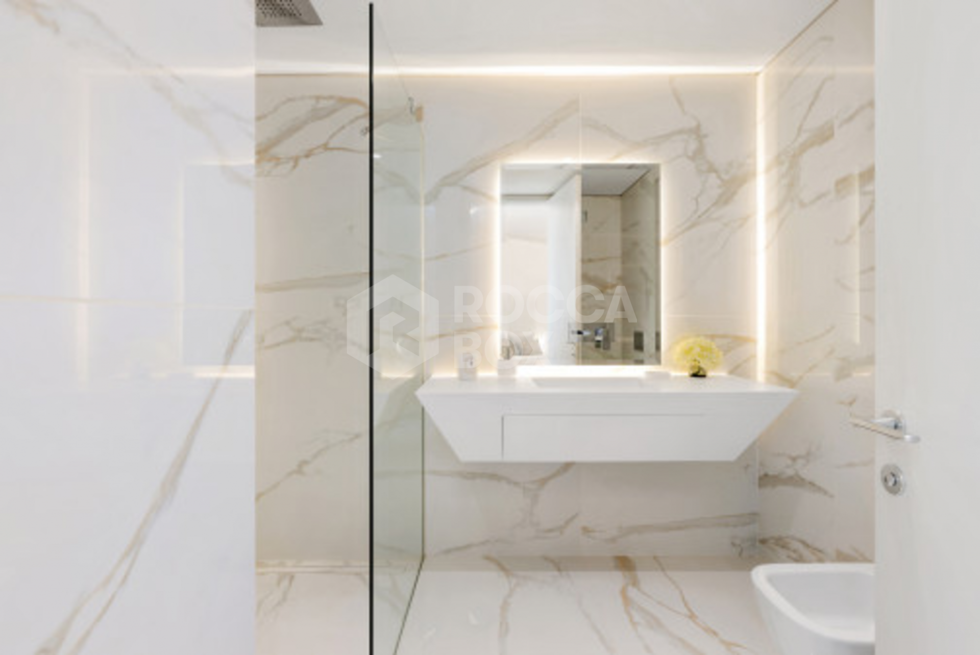 Villa for sale in Los Monteros Playa, Marbella East